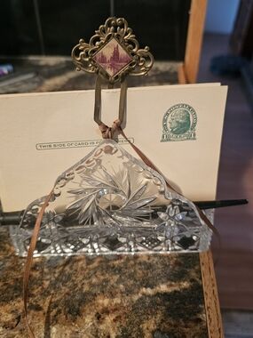 Elegant Lead Crystal Napkin Holder Hand Cut Star & Pinwheel 3 1/2" H x 1 3/4" W